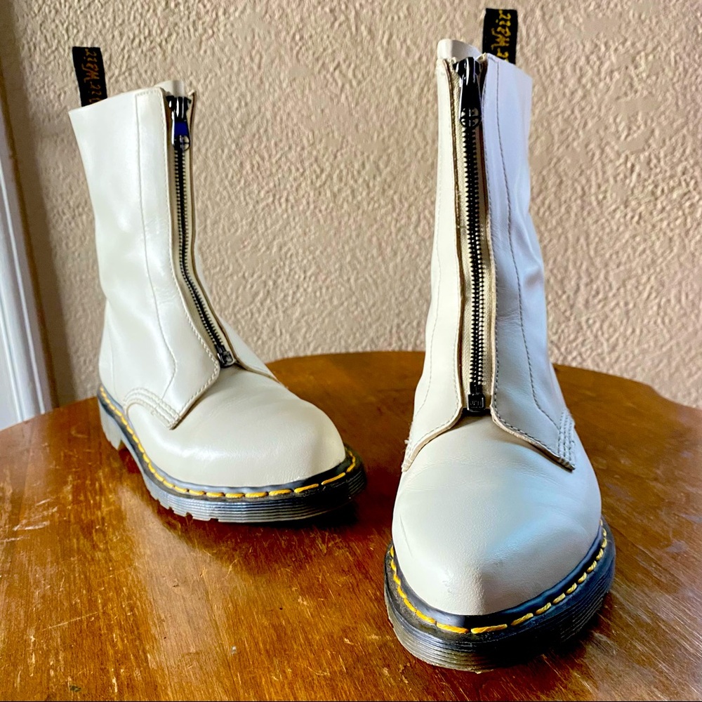 RARE! White Dr. Marten Zena Boots, Size 7